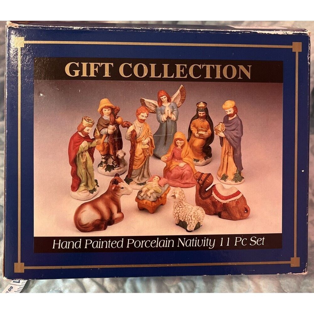 Vintage Replacement Ceramic Nativity Scene Set Sheep Figurine Hand painted - Picture 7 of 7